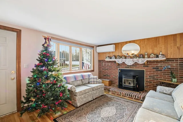 $775,000 | 19 Jefferson Drive, Norwood, MA 02062