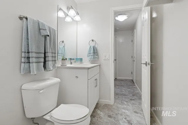 $398,937 | 8341 Bloomfield Drive, Boise, ID 83704