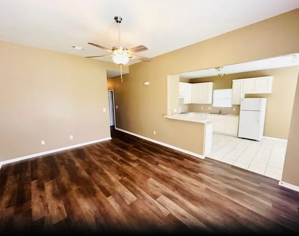 $1,595 | 9518 Ashville Drive, Unit A, Houston, TX 77051