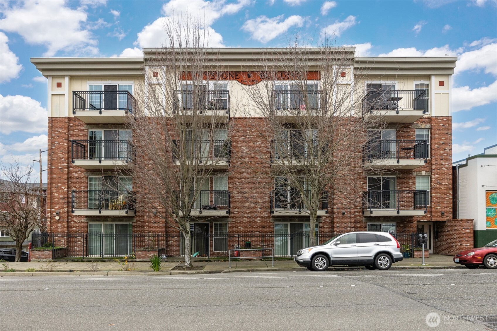 1001 North State Street, Unit 209 Bellingham, WA 98225 - Photo 3 of 33