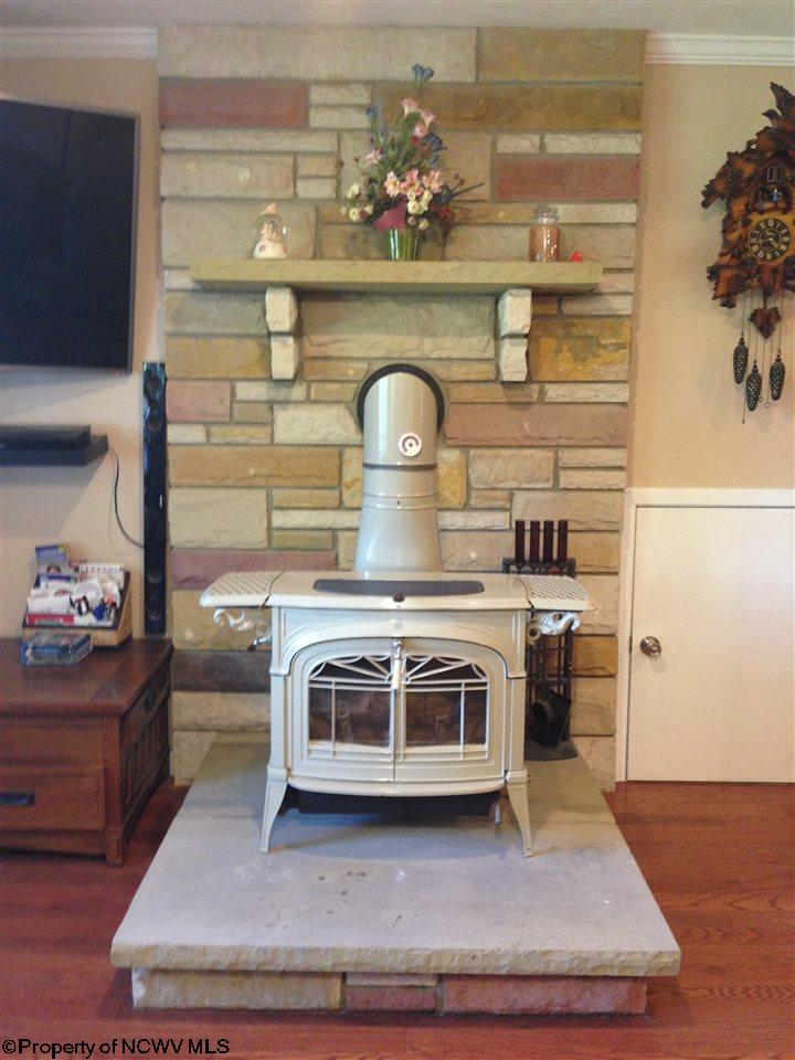 467 River Road Buckhannon, WV 26201 - Photo 5 of 20 Gallery Image 5