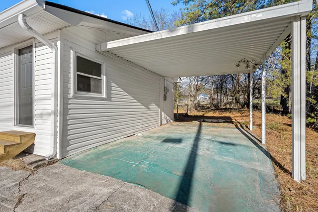 a view of a porch with a patio