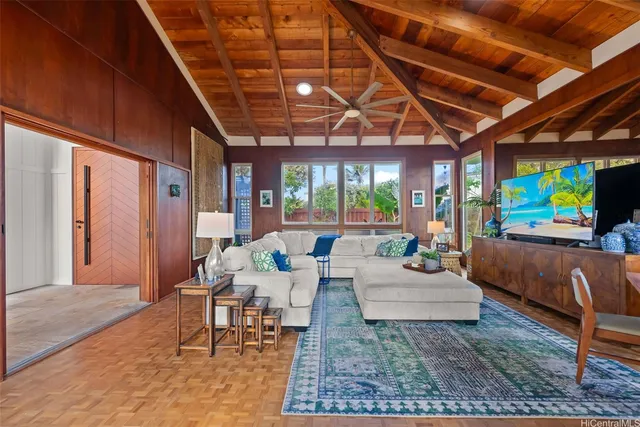$3,225,000 | 610 Milokai Street, Kailua, HI 96734