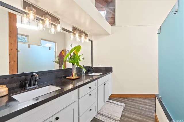 $3,225,000 | 610 Milokai Street, Kailua, HI 96734