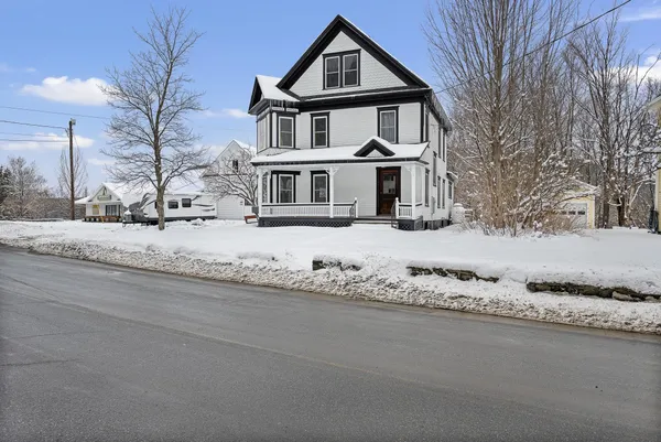 $359,900 | 69 Main Street, Colebrook, NH 03576