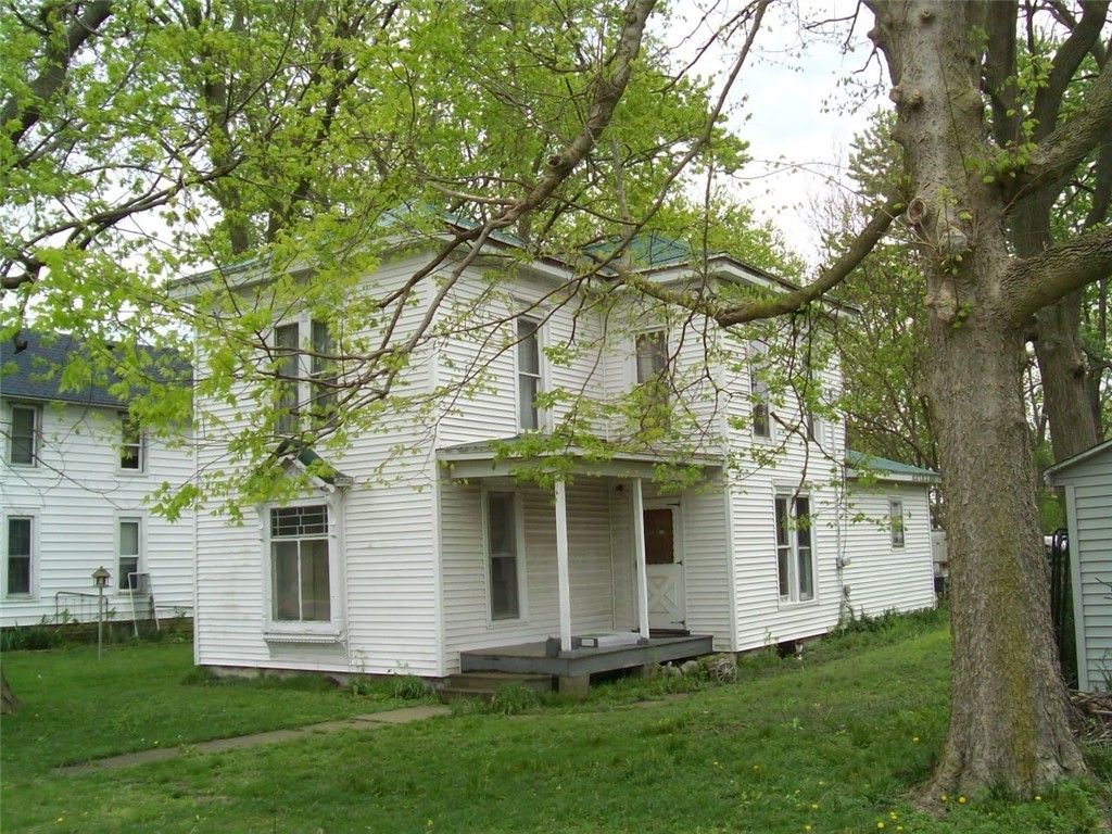 206 North College Street Assumption, IL 62510 - Photo 2 of 2