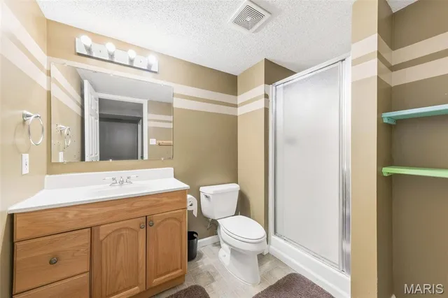 $385,000 | 3 Allie Marie Court, St. Peters, MO 63376