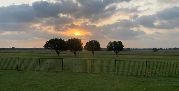 $525,000 | 21639 County Road 850, Farmersville, TX 75442