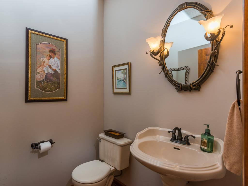 242 Edgefield Road Bristol, TN 37620 - Photo 17 of 36 Photo 17