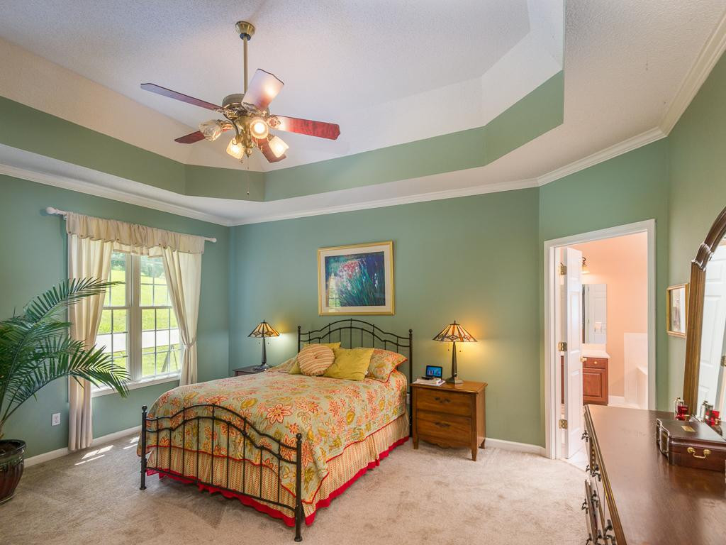 242 Edgefield Road Bristol, TN 37620 - Photo 18 of 36 Photo 18