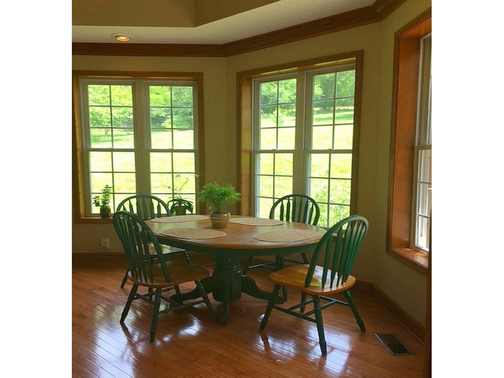 242 Edgefield Road Bristol, TN 37620 - Photo 10 of 36 Photo 10
