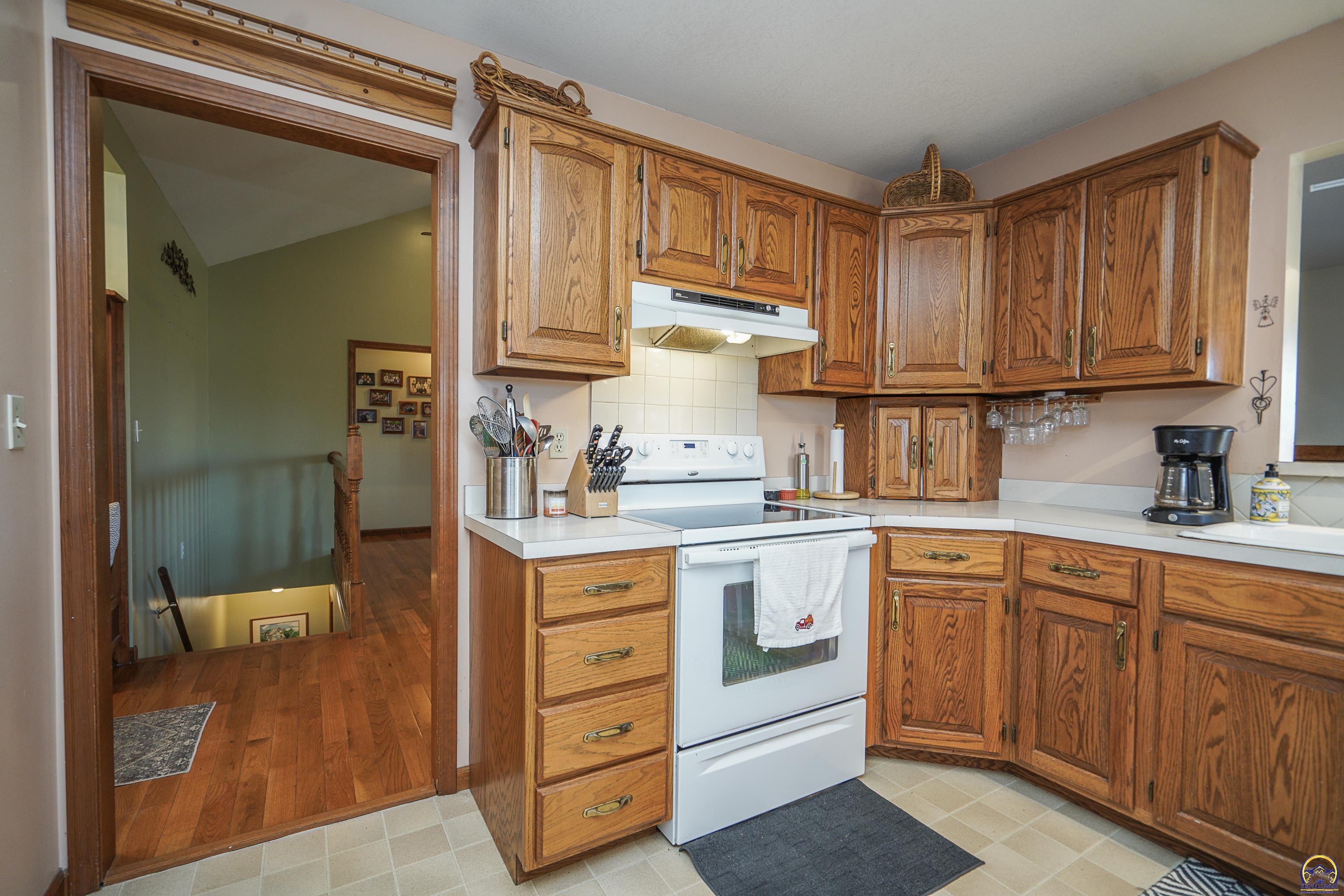 15088 222 Road Holton, KS 66436 - Photo 16 of 37