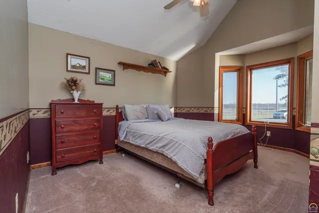 $460,000 | 15088 222 Road, Holton, KS 66436