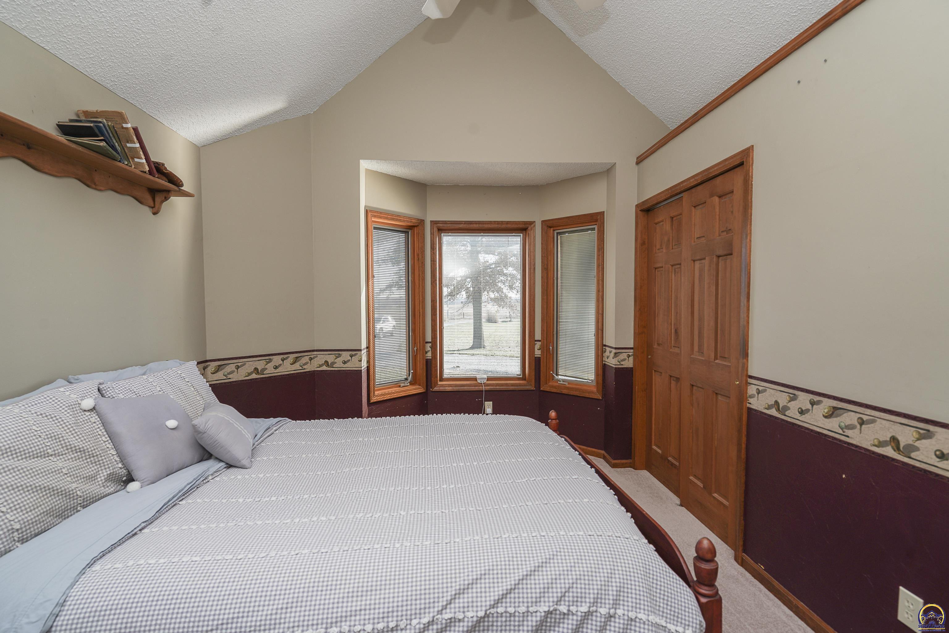 15088 222 Road Holton, KS 66436 - Photo 18 of 37