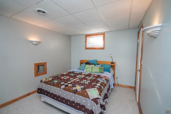 $445,000 | 15088 222 Road, Holton, KS 66436