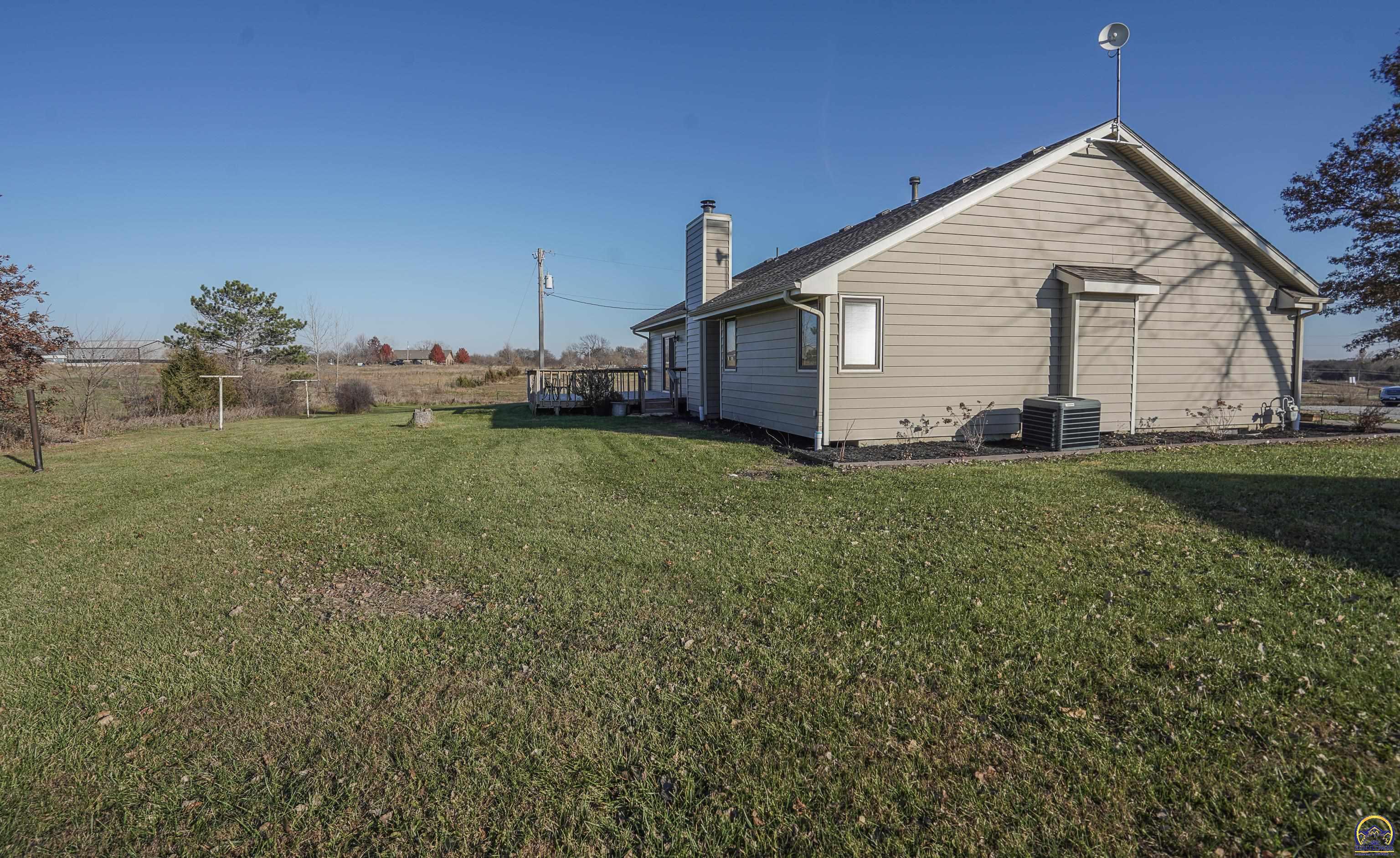 15088 222 Road Holton, KS 66436 - Photo 35 of 37