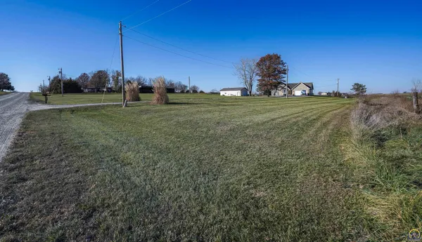 $445,000 | 15088 222 Road, Holton, KS 66436