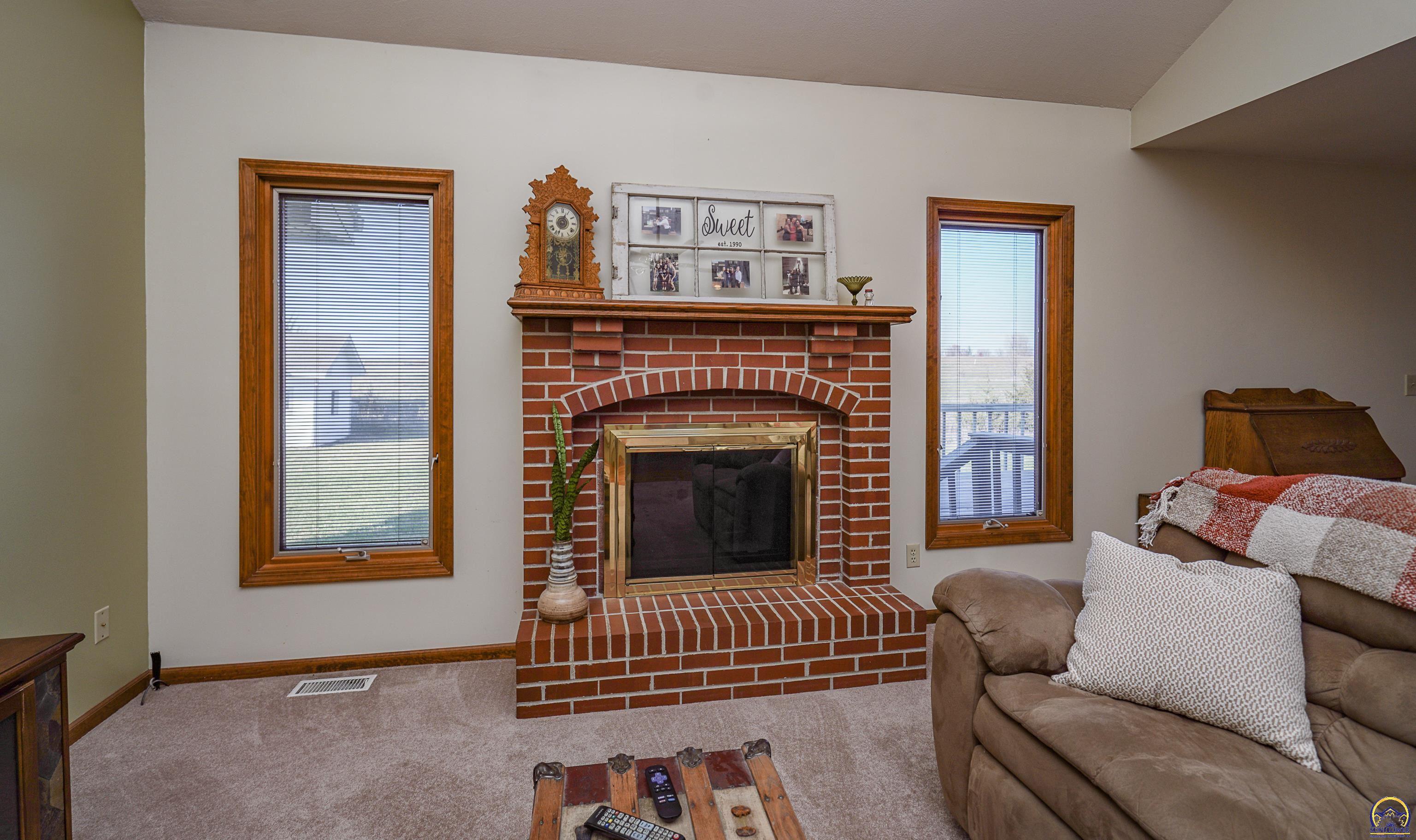 15088 222 Road Holton, KS 66436 - Photo 8 of 37