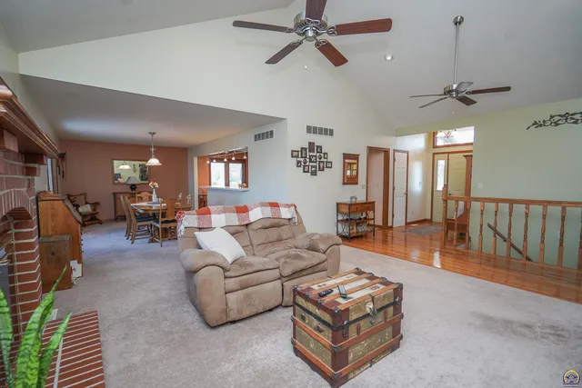 $460,000 | 15088 222 Road, Holton, KS 66436