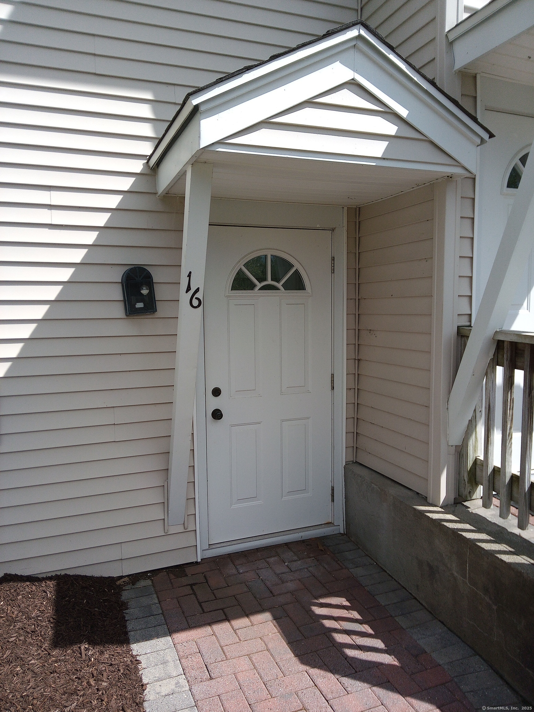 74 Washington Road, Unit 16 Woodbury, CT 06798 - Photo 4 of 25