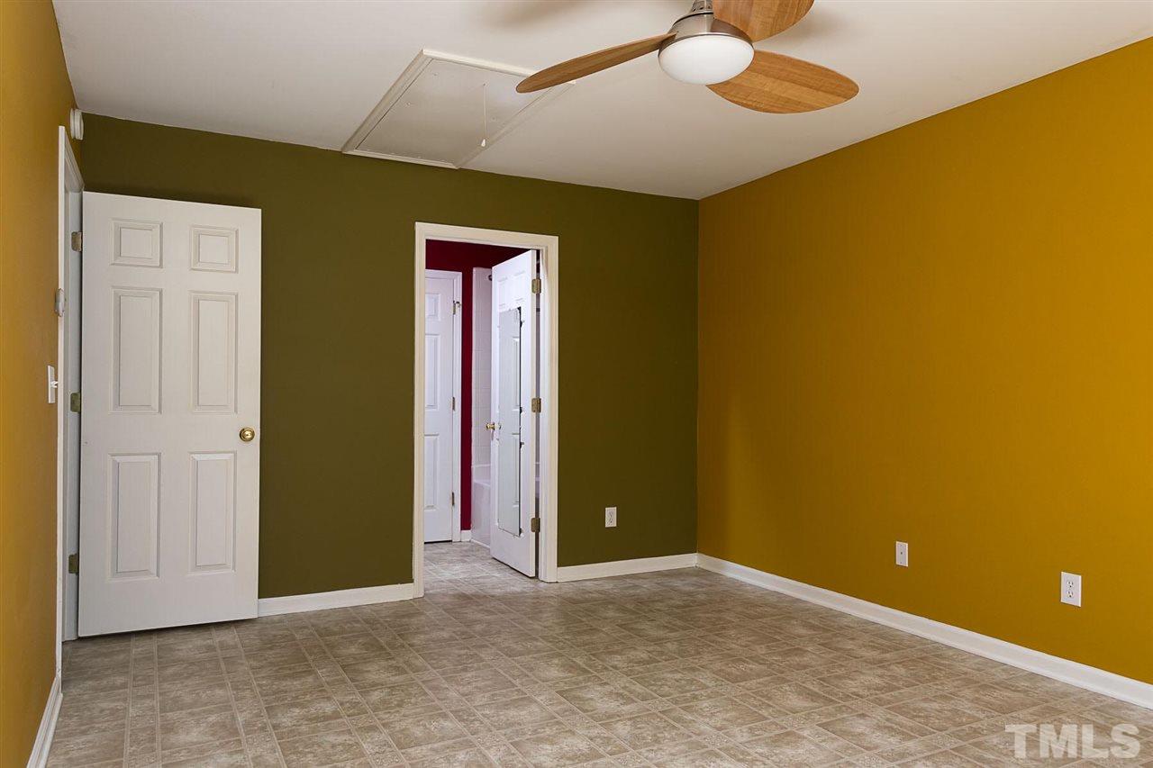 5813 Wynmore Road Raleigh, NC 27610 - Photo 15 of 20 Gallery Image 15