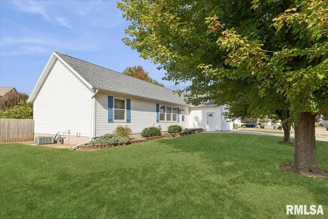 $259,000 | 1500 11th Street Northwest, Clinton, IA 52732