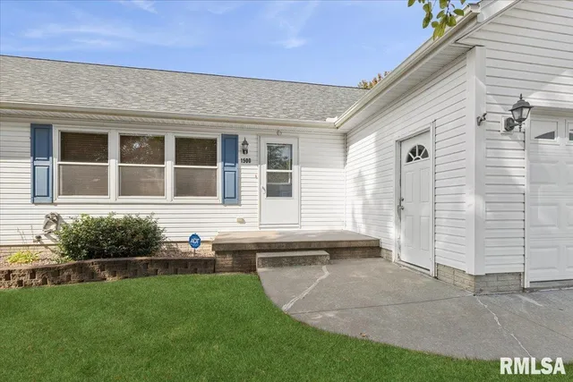 $259,000 | 1500 11th Street Northwest, Clinton, IA 52732