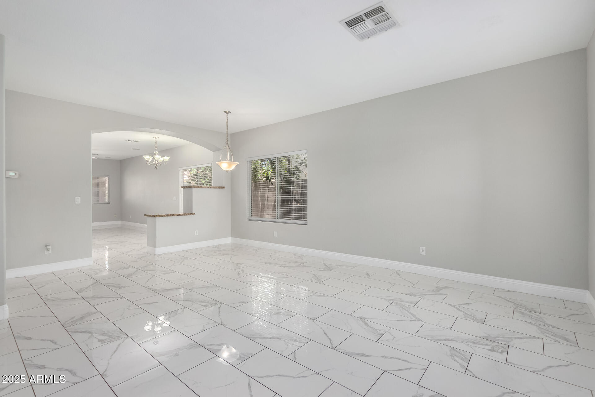 3704 East Wyatt Way Gilbert, AZ 85297 - Photo 5 of 37 05 - Wyatt