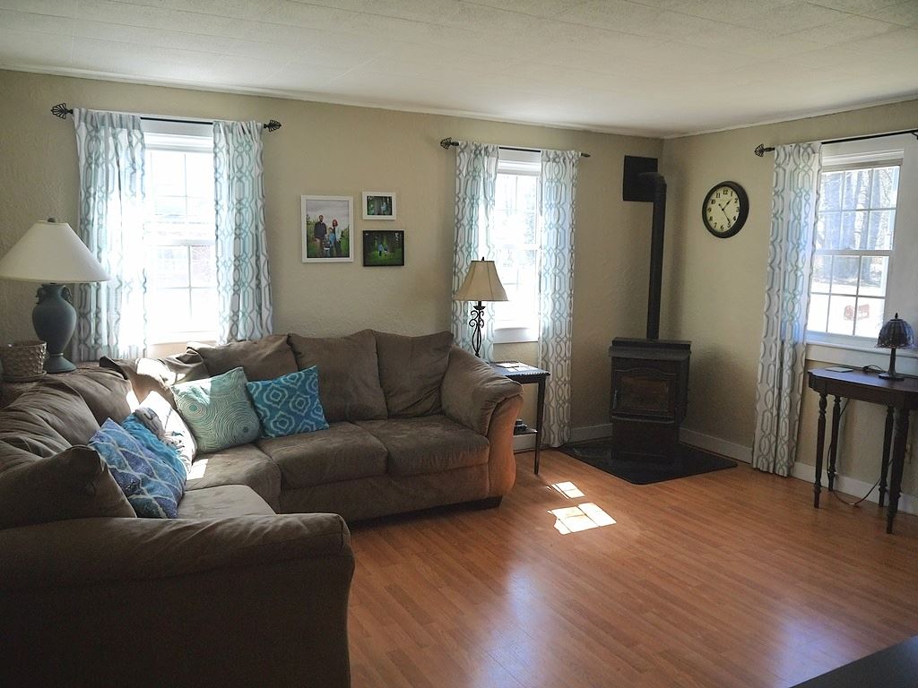 296 Main Street Walpole, NH 03608 - Photo 10 of 22