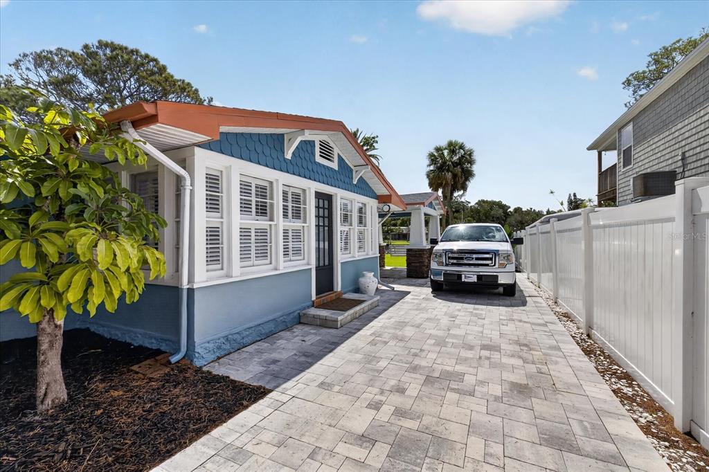 6202 River Road New Port Richey, FL 34652 - Photo 6 of 52 Gallery Image 6