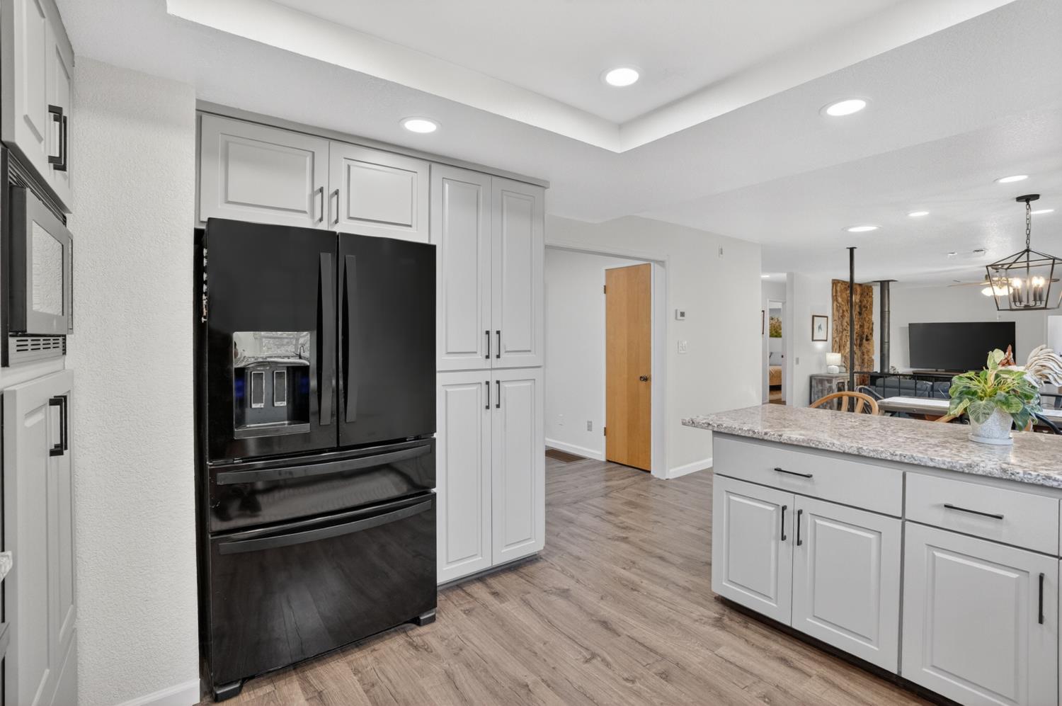 13088 Cherry Road Wilton, CA 95693 - Photo 9 of 58