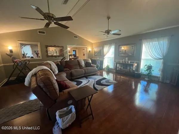 $208,000 | 1233 Horseshoe Drive, Natchez, MS 39120