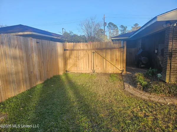 $208,000 | 1233 Horseshoe Drive, Natchez, MS 39120