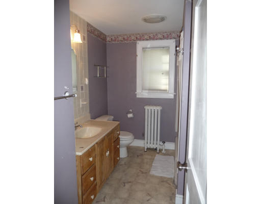 51 Strathmore Road Methuen, MA 01844 - Photo 8 of 14 Gallery Image 8