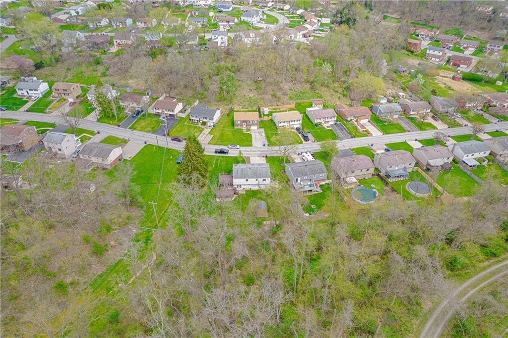 1753 O'Block Road Pittsburgh, PA 15239 - Photo 3 of 25 Gallery Image 3