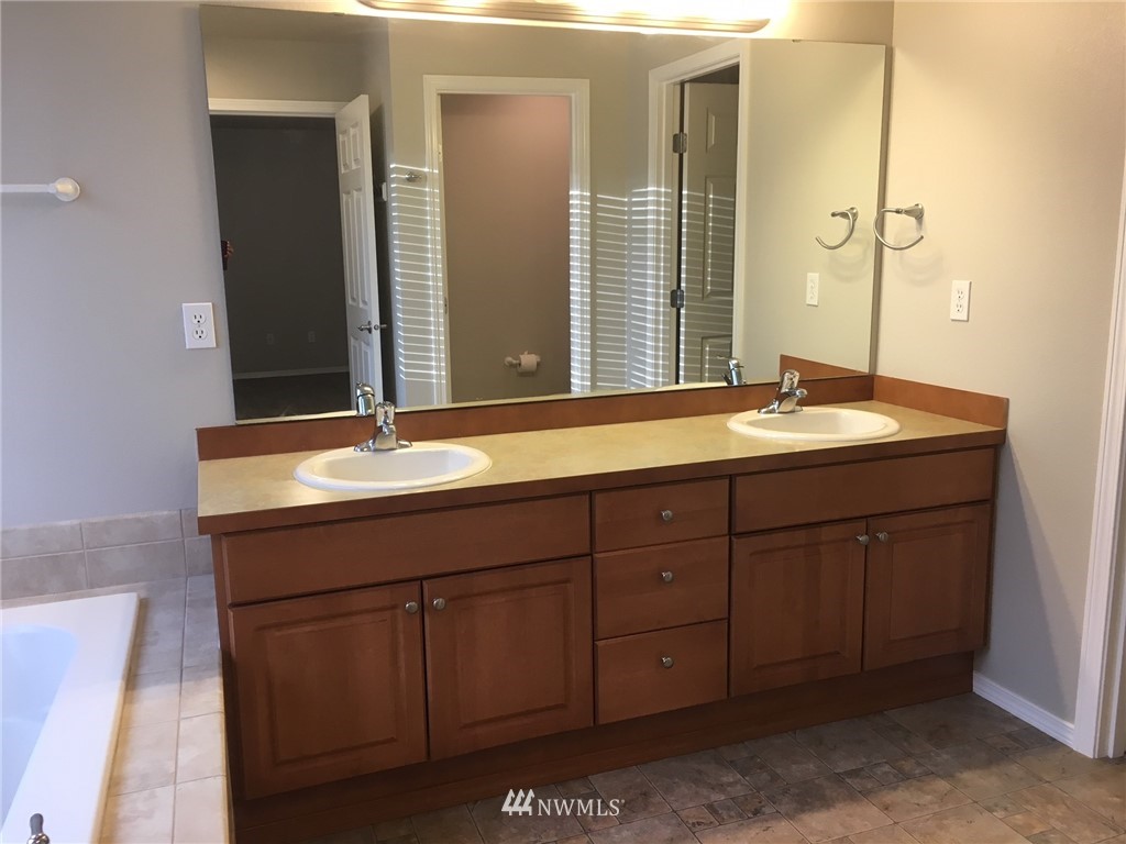 6911 Radius Loop Southeast Lacey, WA 98513 - Photo 14 of 20 Gallery Image 14