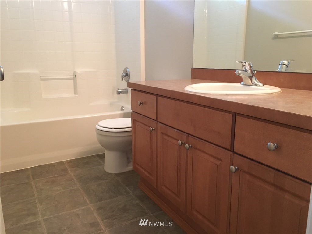 6911 Radius Loop Southeast Lacey, WA 98513 - Photo 10 of 20 Gallery Image 10