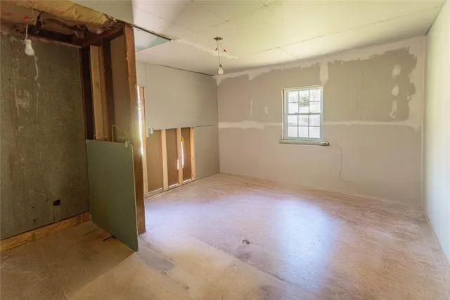 $324,900 | 750 Irish Cape Road, Ellenville, NY 12428