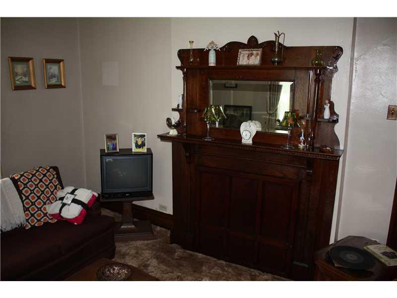 494 Joffre Cherry Valley Road Burgettstown, PA 15021 - Photo 13 of 21 Living Room.