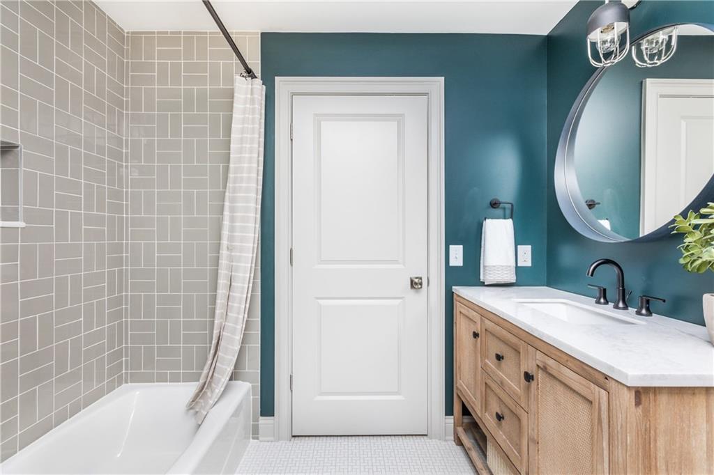 6445 Dover Road Indianapolis, IN 46220 - Photo 28 of 42 Gallery Image 28
