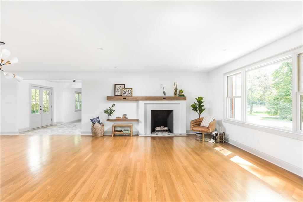6445 Dover Road Indianapolis, IN 46220 - Photo 7 of 42 Gallery Image 7