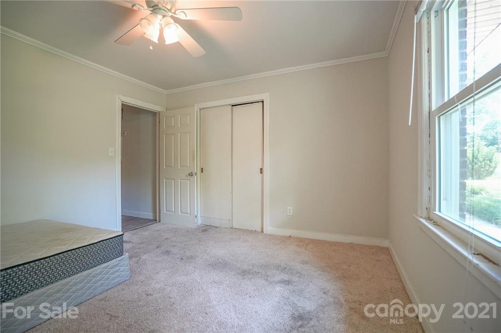 215 Tomberlin Road Mount Holly, NC 28120 - Photo 14 of 38 Gallery Image 14