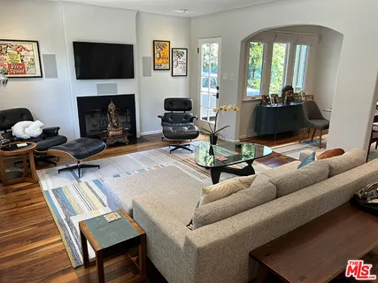 $7,200 | 390 North Baldwin Avenue, Sierra Madre, CA 91024