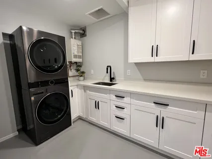 $7,200 | 390 North Baldwin Avenue, Sierra Madre, CA 91024