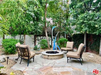 $7,200 | 390 North Baldwin Avenue, Sierra Madre, CA 91024