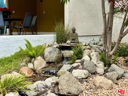 $7,200 | 390 North Baldwin Avenue, Sierra Madre, CA 91024