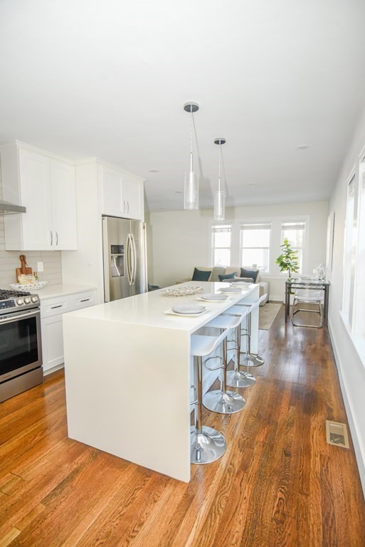 72 Rawson Road, Unit 1 Arlington, MA 02474 - Photo 4 of 26 Gallery Image 4