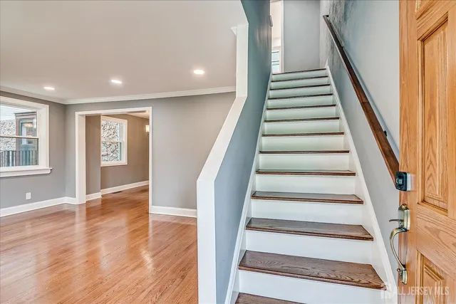 $439,999 | 32 Kate Lane, Metuchen, NJ 08840