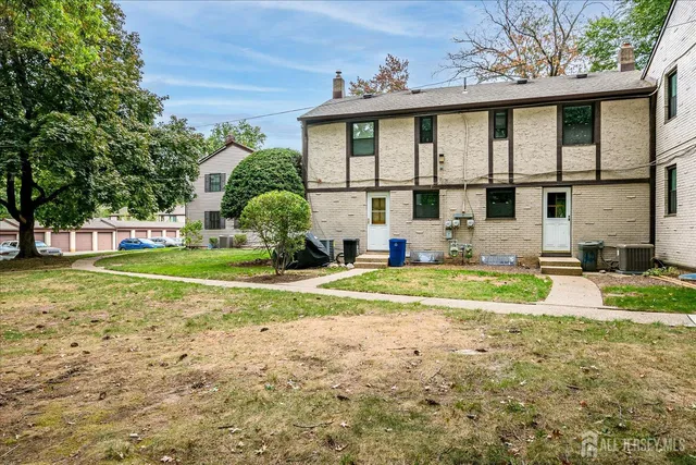 $439,999 | 32 Kate Lane, Metuchen, NJ 08840