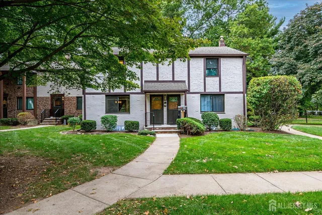 $439,999 | 32 Kate Lane, Metuchen, NJ 08840